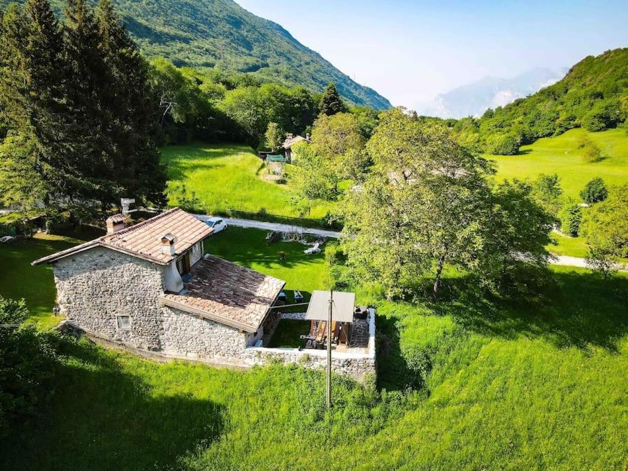 Вілла Casa Al Castagneto Ceniga Екстер'єр фото